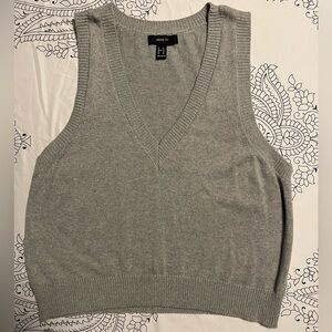 Forever 21 Light Gray Knit Top